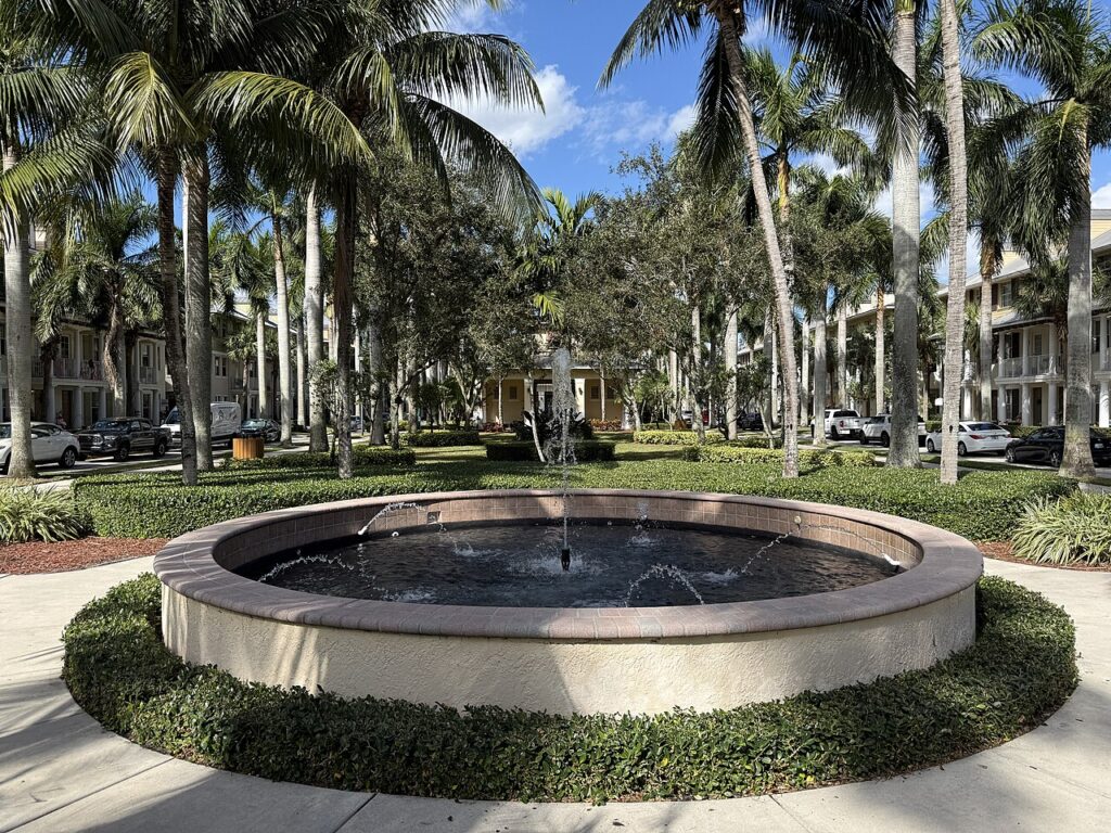 Fountain at Antigua at Abacoa in Jupiter, photographed in December 2024