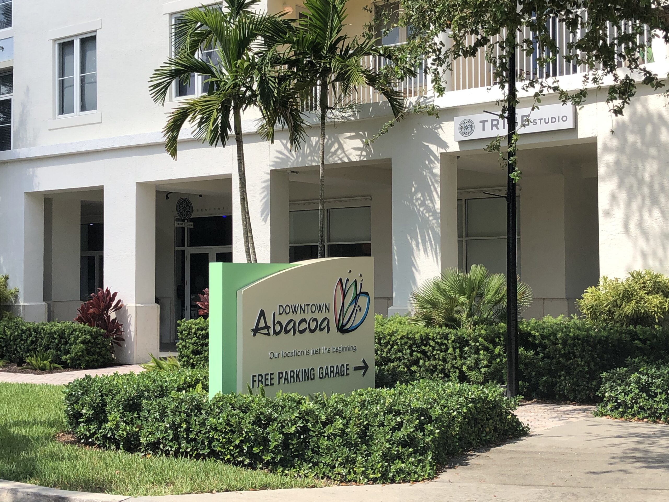 Main Street in Downtown Abacoa, Jupiter, photographed by Craig Talbert in September 2020